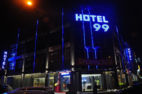 Front of property – evening/night