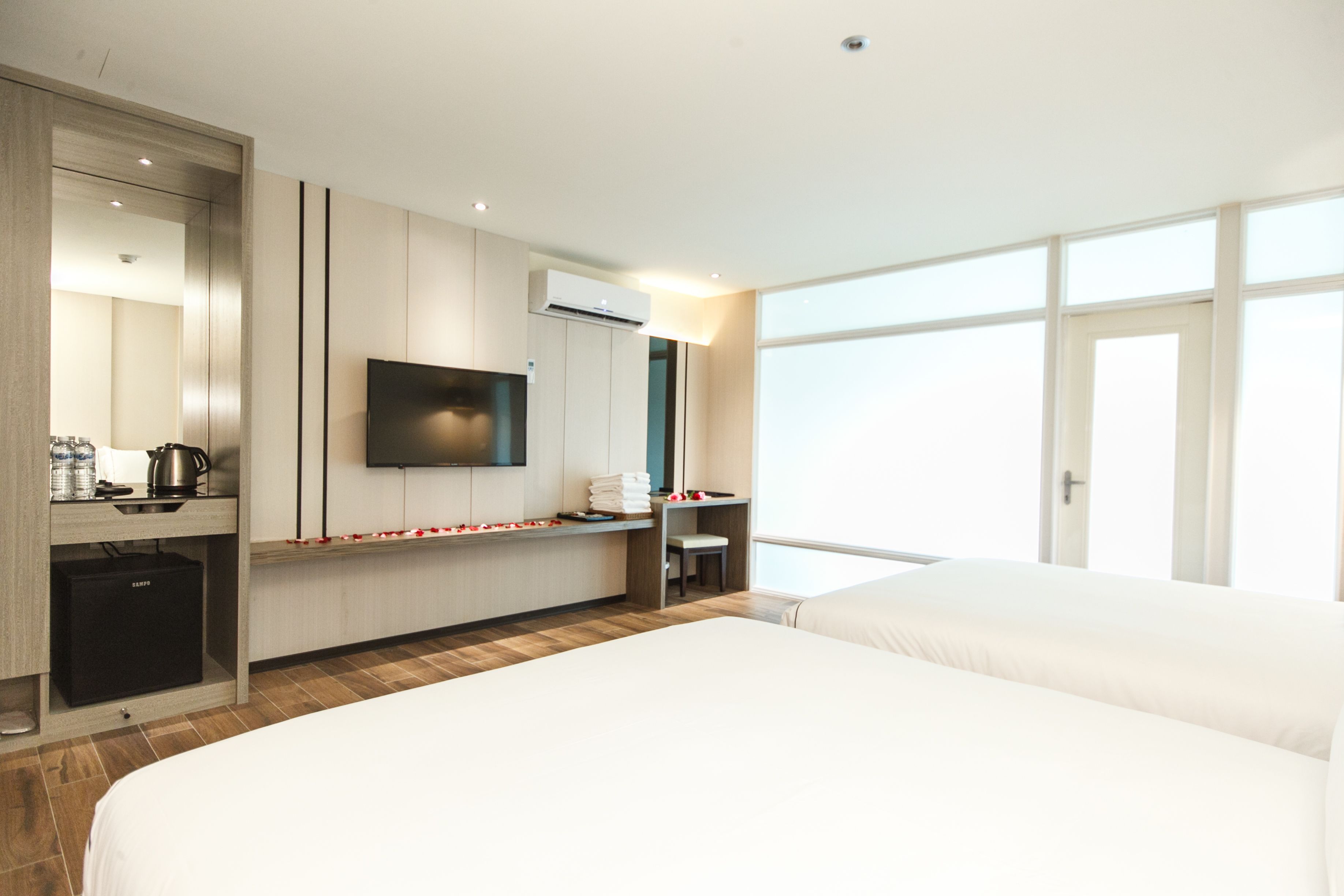 Habitació quàdruple familiar (With hotspring) | Mobiliari individual, cortines opaques i wifi gratuïta 