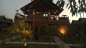 Unclassified image, 4 of 96, button - Inle Cottage Boutique Hotel (Nyaungshwe)