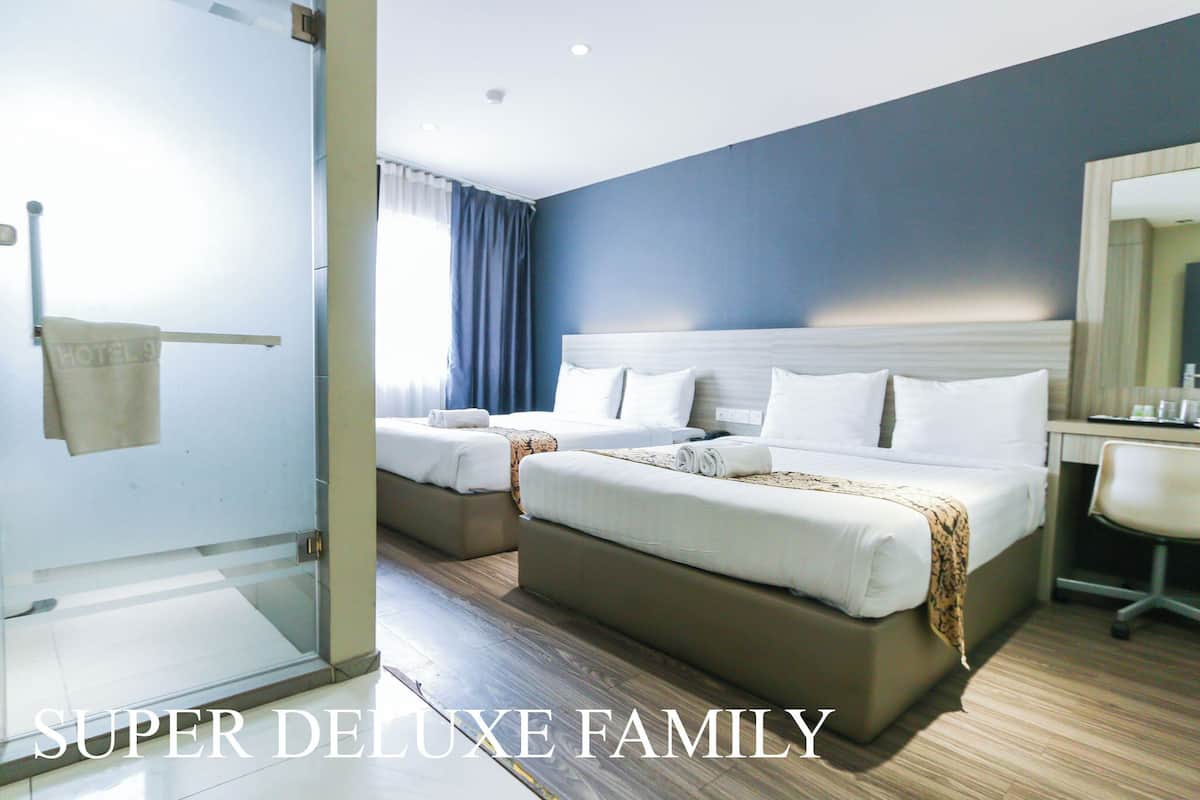 Superior Family | โต๊ะทำงาน, เตารีด/โต๊ะรีดผ้า, Wi-Fi ฟรี