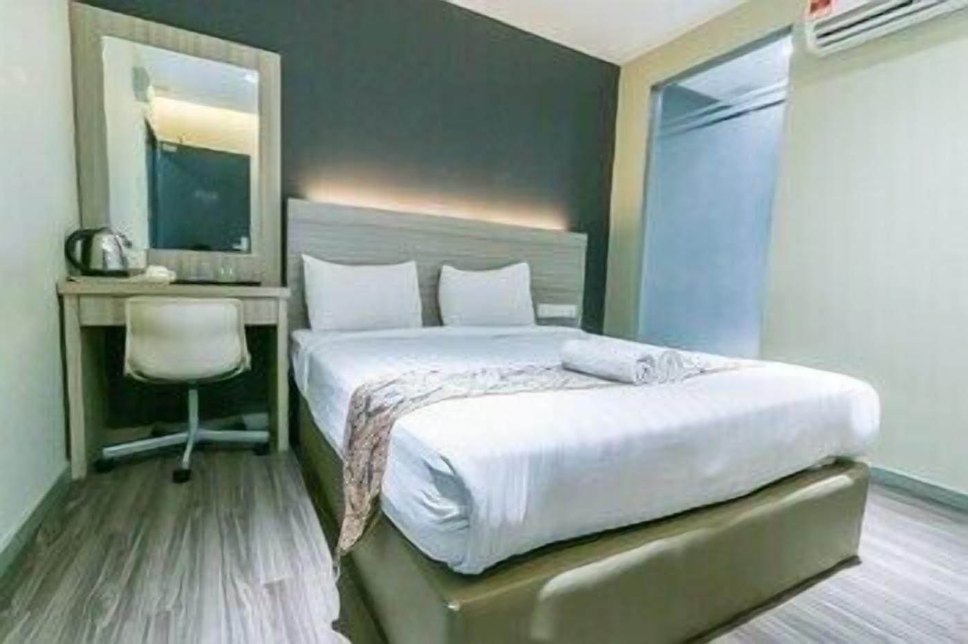 Desk, iron/ironing board, free WiFi