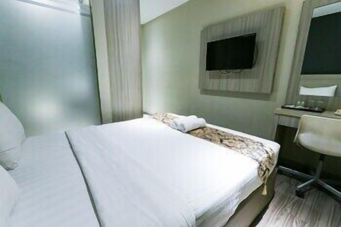 Desk, iron/ironing board, free WiFi