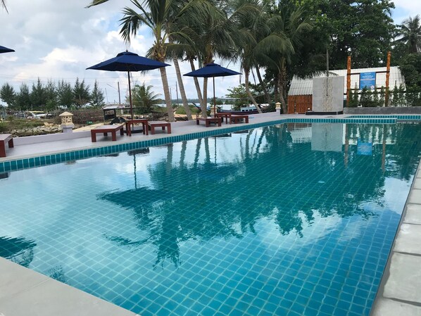 Outdoor pool, pool loungers