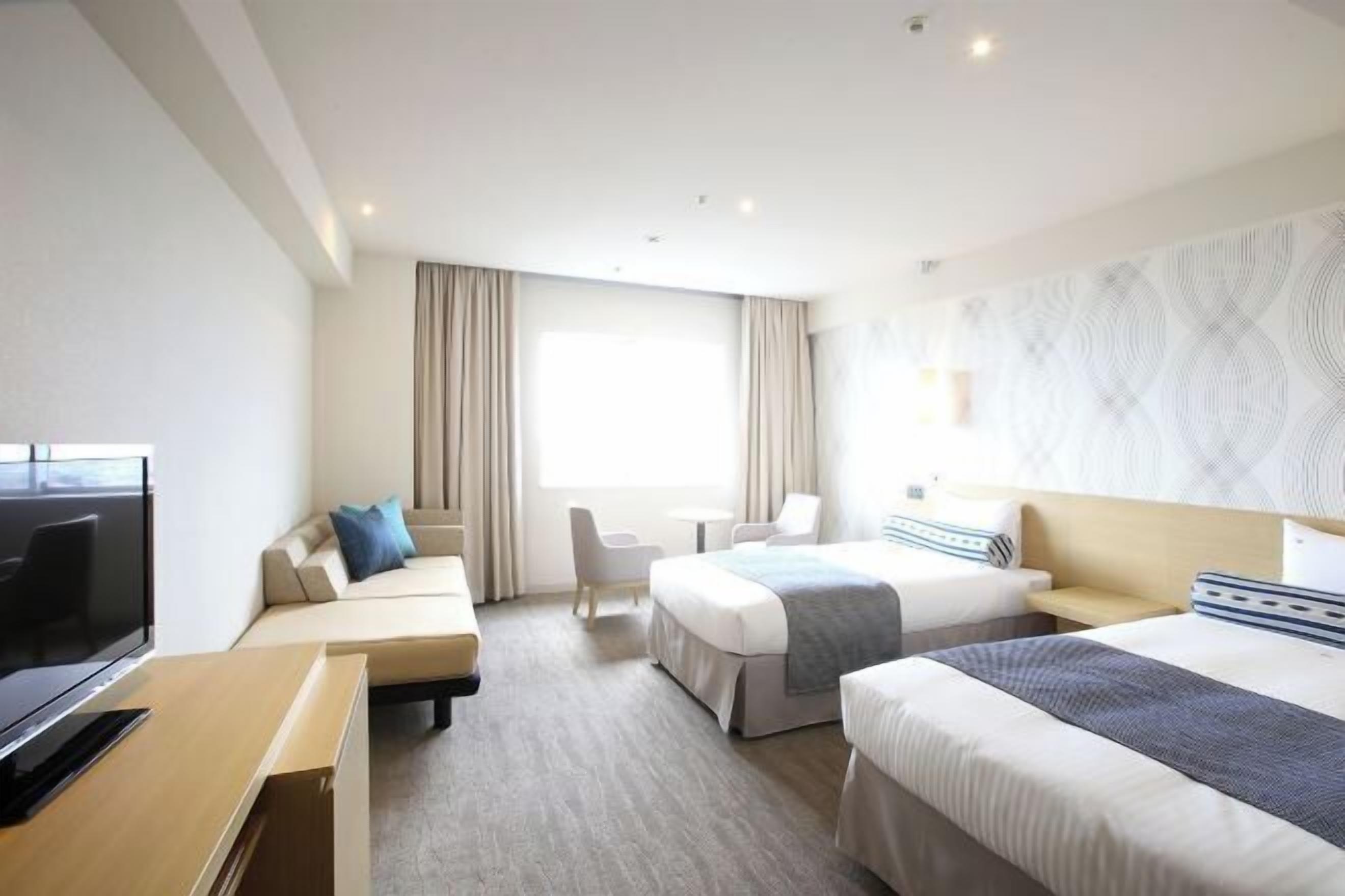 In-room safe, iron/ironing board, free WiFi