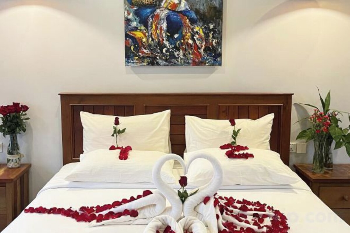 Suite with Garden View