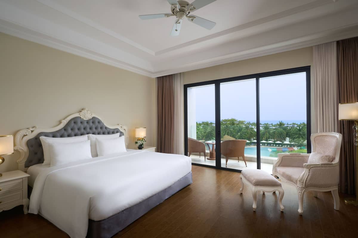 1 bedroom, minibar, in-room safe, desk