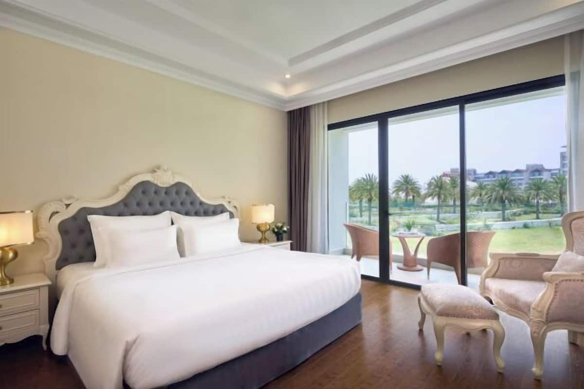 1 bedroom, minibar, in-room safe, desk