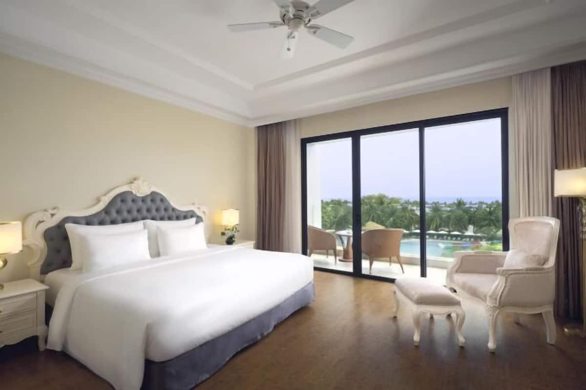 1 bedroom, minibar, in-room safe, desk