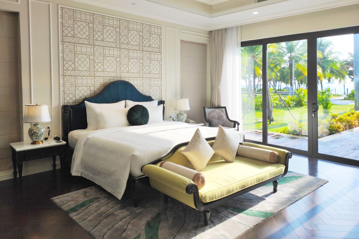 Villa, 2 Bedrooms | 1 bedroom, minibar, in-room safe, desk