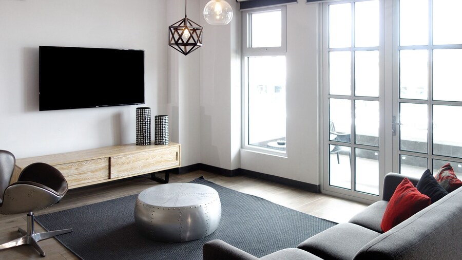 Semaphore Splash Apartments