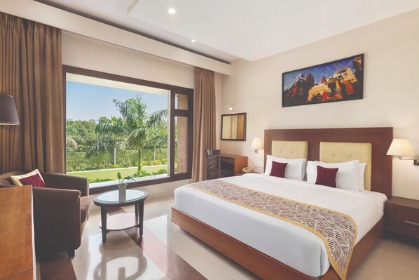 Superior Double or Twin Room, 1 Bedroom, Accessible, Private Bathroom | 1 bedroom, minibar, in-room safe, desk