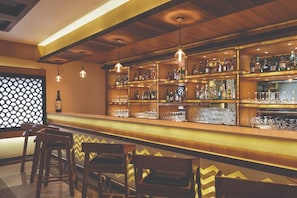 Bar (on property) - Hotel Grapevine (Chandauli)