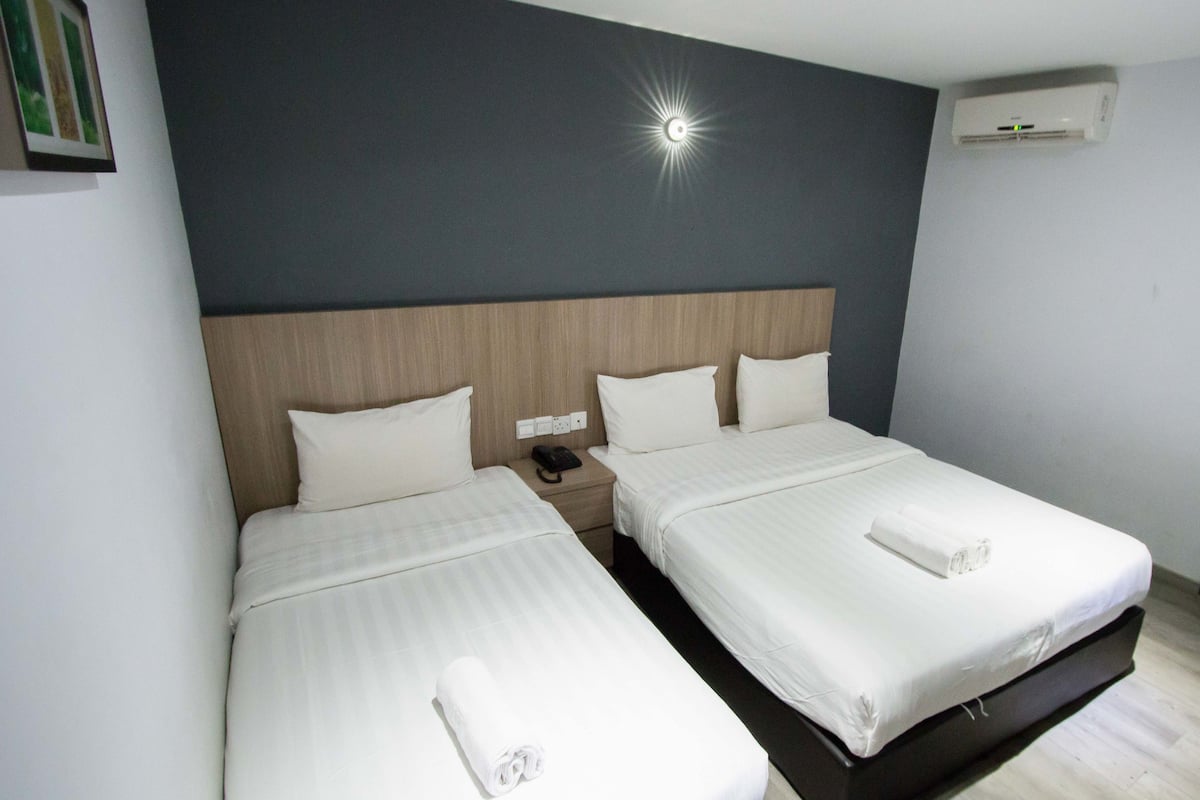 Quarto superior (Family) | Escrivaninha, ferros/tábuas de passar roupa, Wi-Fi de cortesia