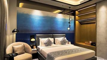 Suite Premium | Coffres-forts dans les chambres, bureau, chambres insonorisées