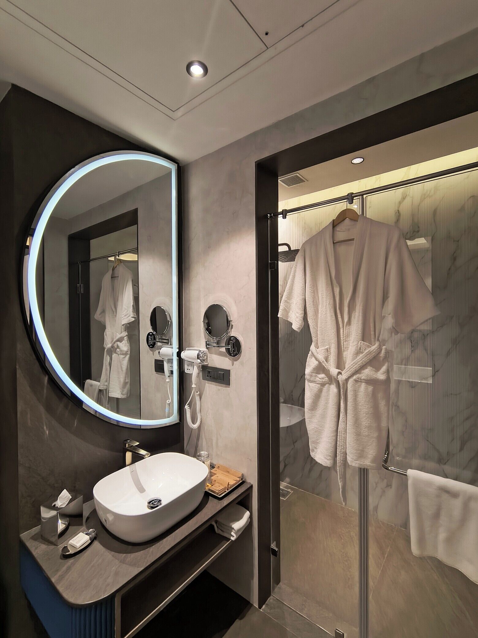 Premium Suite | Bathroom