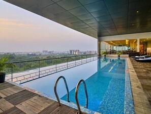 Indoor pool - Sayaji Raipur (Raipur)