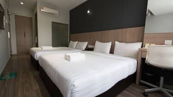 Super Deluxe Family | In-room safe, desk, iron/ironing board, free WiFi