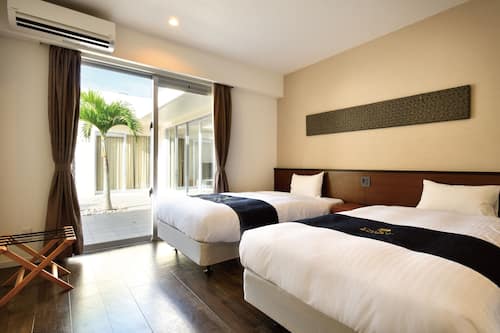 Royal Suite Villa, Poolside BBQ, Non Smoking | 1 bedroom, down duvets, iron/ironing board, free WiFi