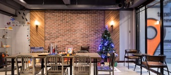 Taipei Travelers International Hostel
