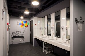 Shared Dormitory, Women only | Bathroom
