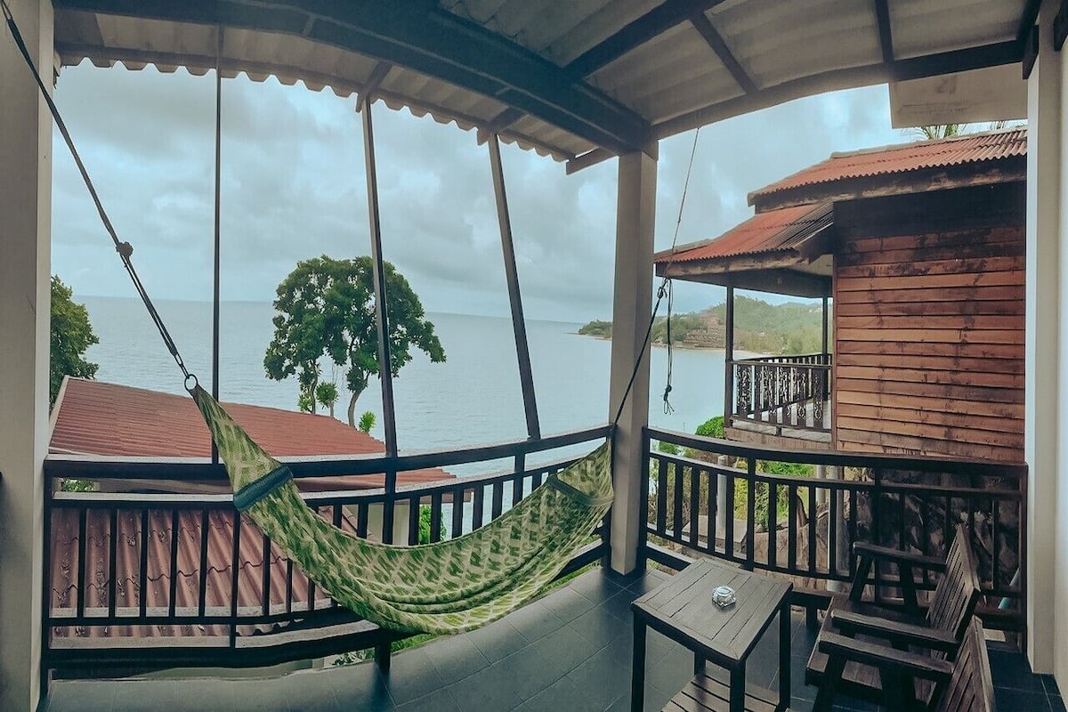 Double Bath bungalow with Sea View | Ban công