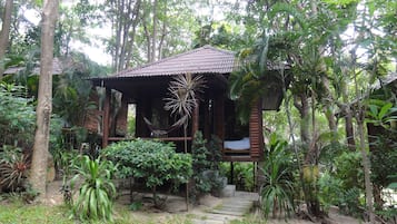 Wooden Bungalow with Garden View | Ngoại thất