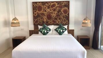 Deluxe Seaview Family Room With Balcony