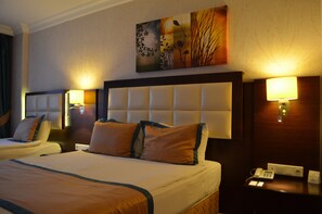 Triple Room | Minibar, in-room safe, desk, laptop workspace - Asrin Park Hotel & Spa Convention Center (Ankara)