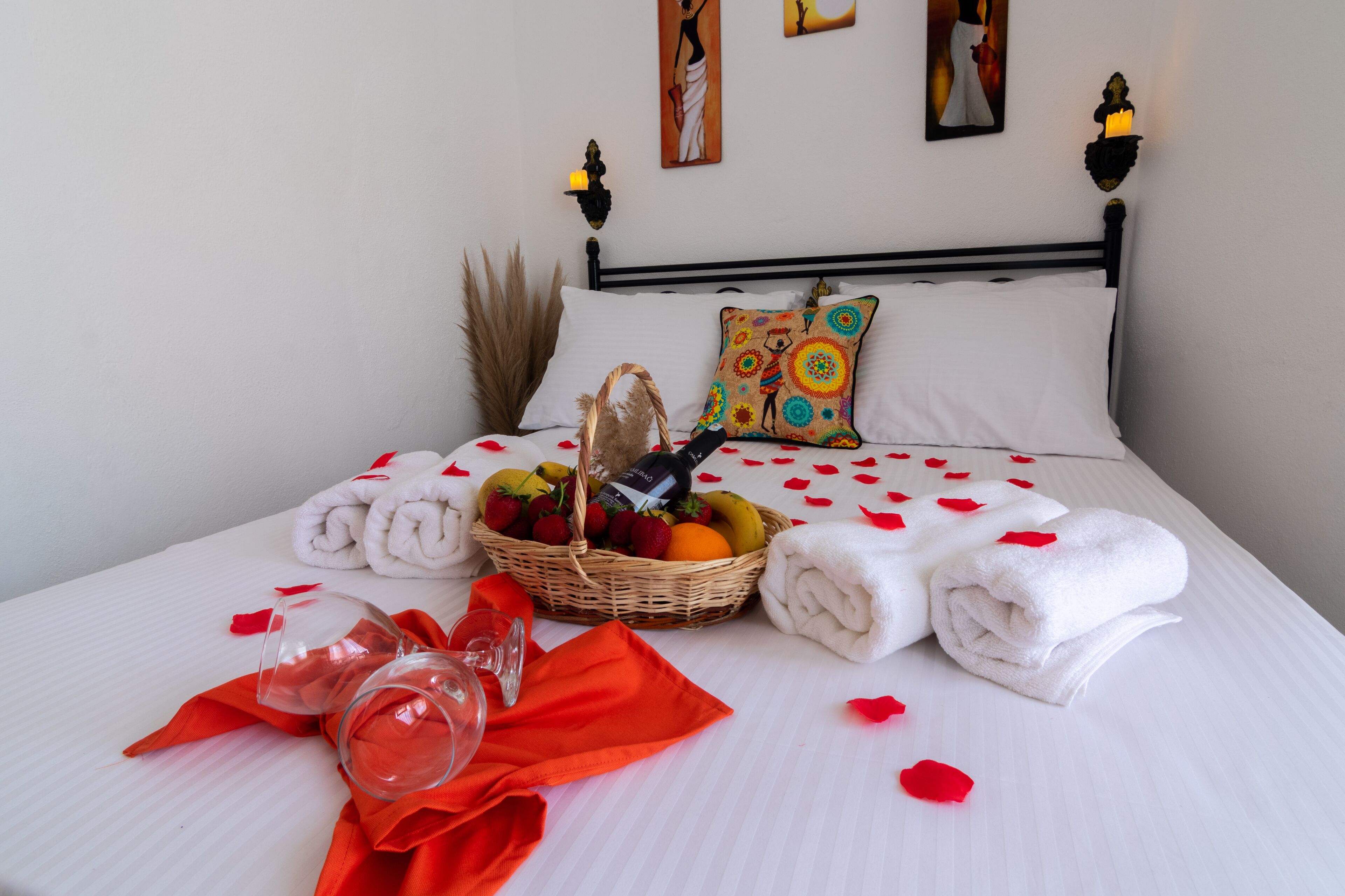 family room, sea view | 1 bedroom, egyptian cotton sheets, premium bedding, minibar