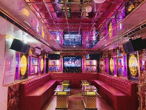 Karaoke room - CKC Thien Duong Hotel (Dong Hoi)