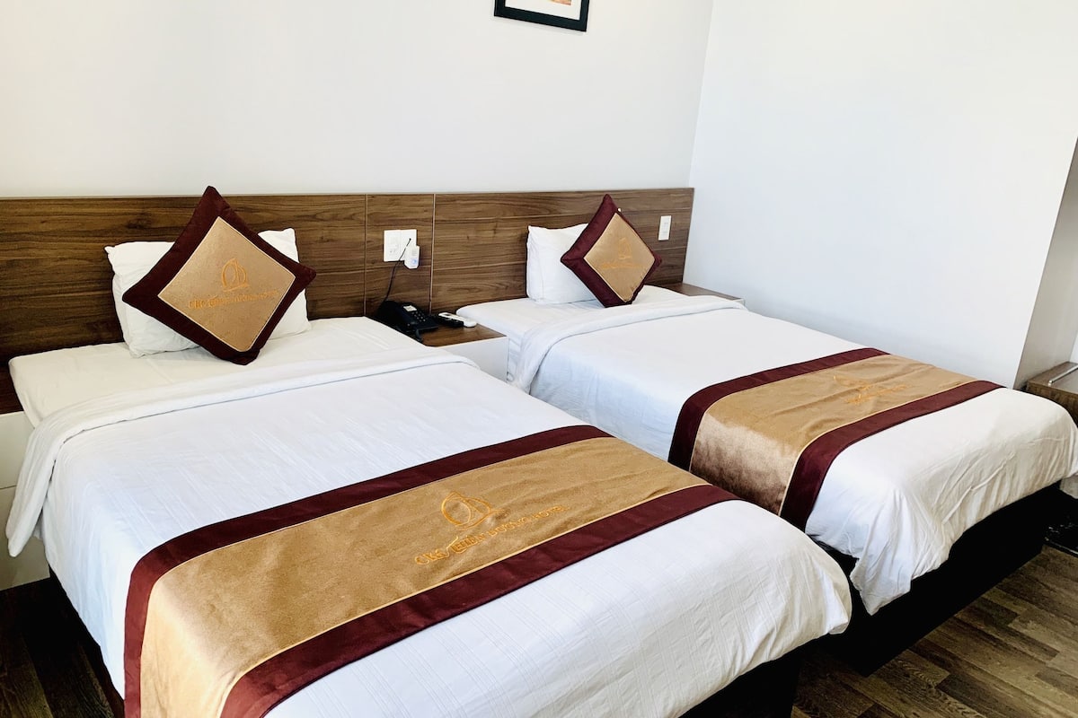 Minibar, in-room safe, desk, laptop workspace