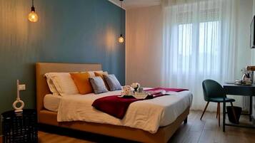 Deluxe Double Room, Balcony | 1 bedroom, Frette Italian sheets, premium bedding, down comforters