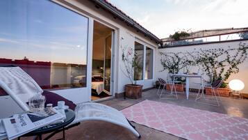 Exclusive-Suite, Terrasse, Stadtblick | Terrasse/Patio