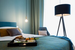 Standard Double or Twin Room, Courtyard View | Frette Italian sheets, premium bedding, down comforters - B&B Lorena Suites & Apartments (Florence)