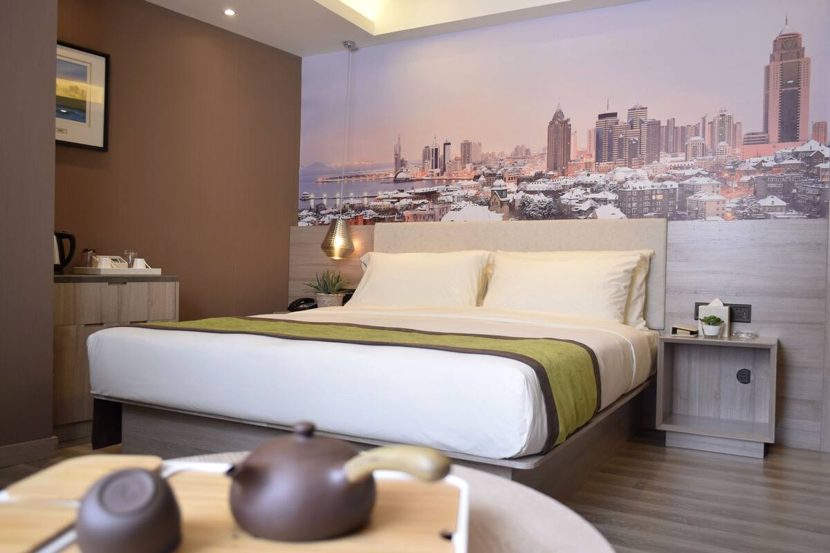 Executive King Room  | Desk, blackout drapes, iron/ironing board (on request), WiFi (free)