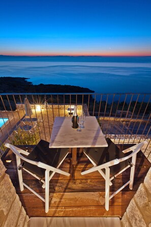 디럭스 스위트, 바다 전망 | 발코니