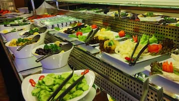 Desayuno bufé gratuito y diario