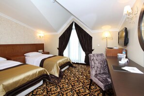 Egyptian cotton sheets, premium bedding, minibar, in-room safe - Arya Hotel Business Deluxe (Adapazari)