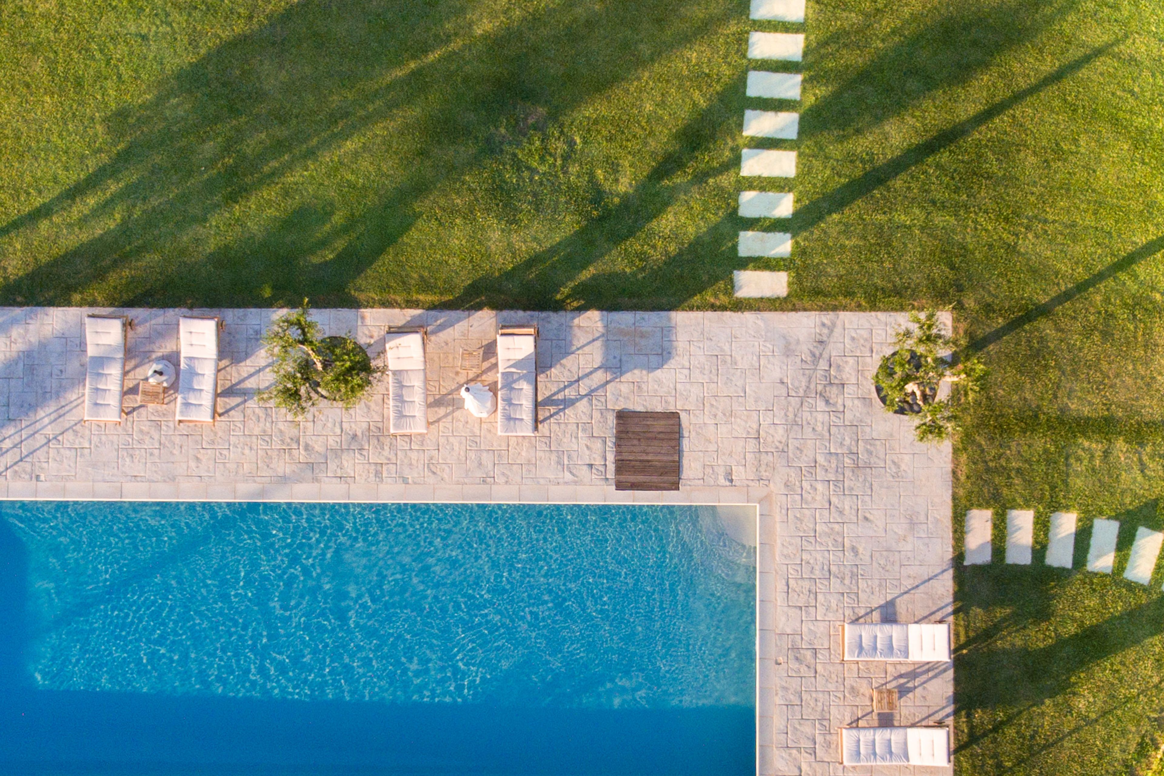 2 outdoor pools, pool umbrellas, sun loungers