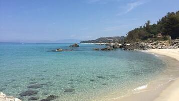 Spiaggia privata nelle vicinanze, sabbia bianca