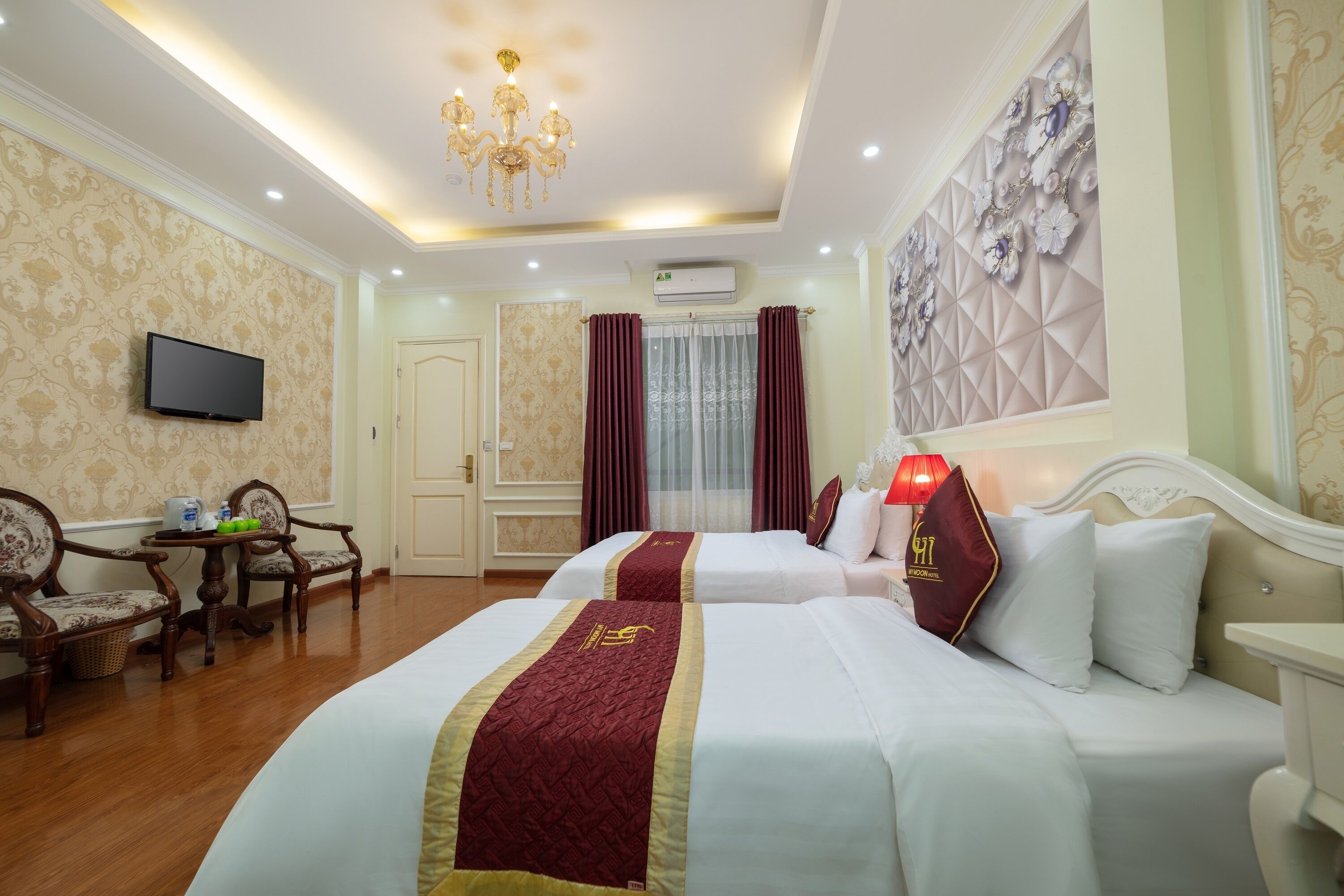 family suite | 1 bedroom, premium bedding, minibar, in-room safe