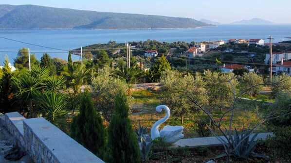 Property grounds - Anatoli Villa (Alonissos)