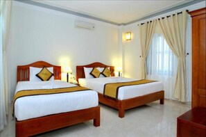 In-room safe, desk, free WiFi - Camellia Homestay (Da Nang)