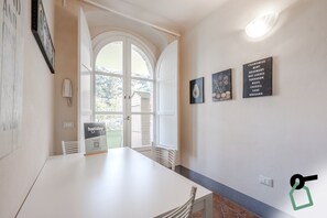 Apartment, 1 Bedroom | Private kitchen | Full-size fridge, microwave, stovetop, cookware/dishes/utensils