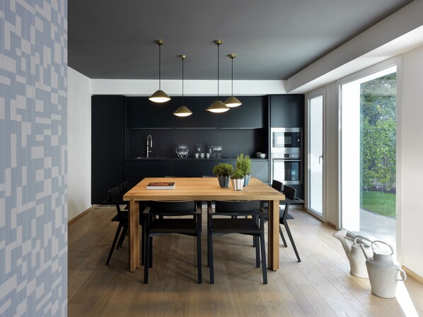 Interior - Conti Guest House (Milan)