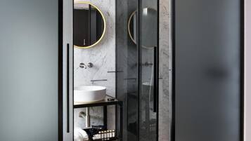 Dusche, Designer-Toilettenartikel, Haartrockner, Bademäntel