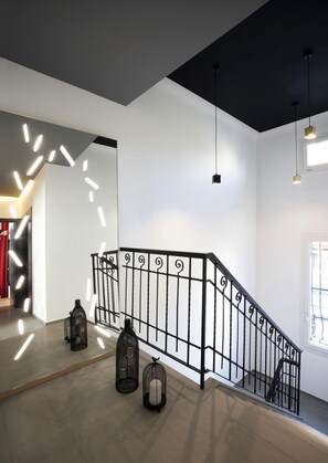 Interior - Conti Guest House (Milan)