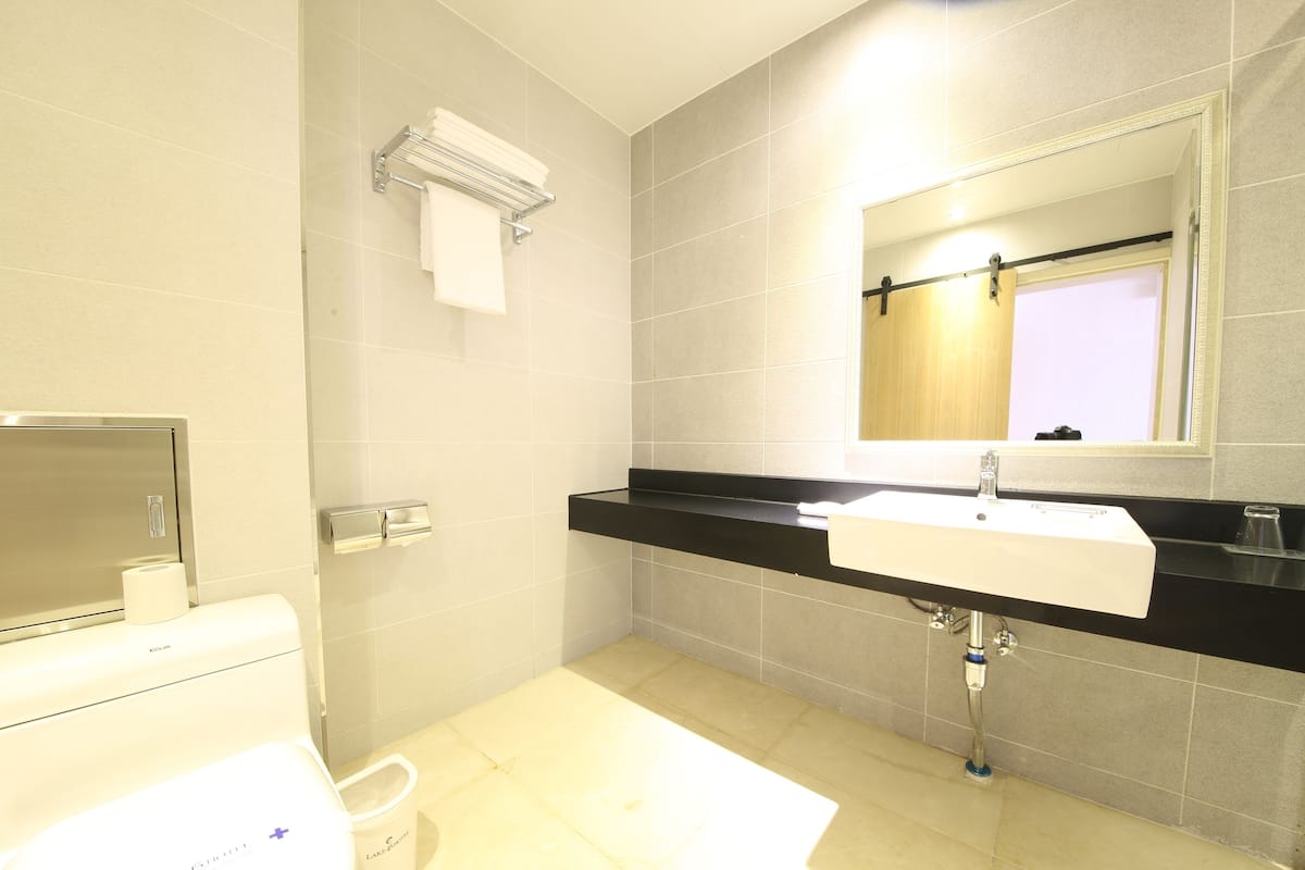 free toiletries, hair dryer, bathrobes, slippers