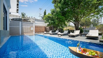 Minibar, in-room safe, desk, soundproofing