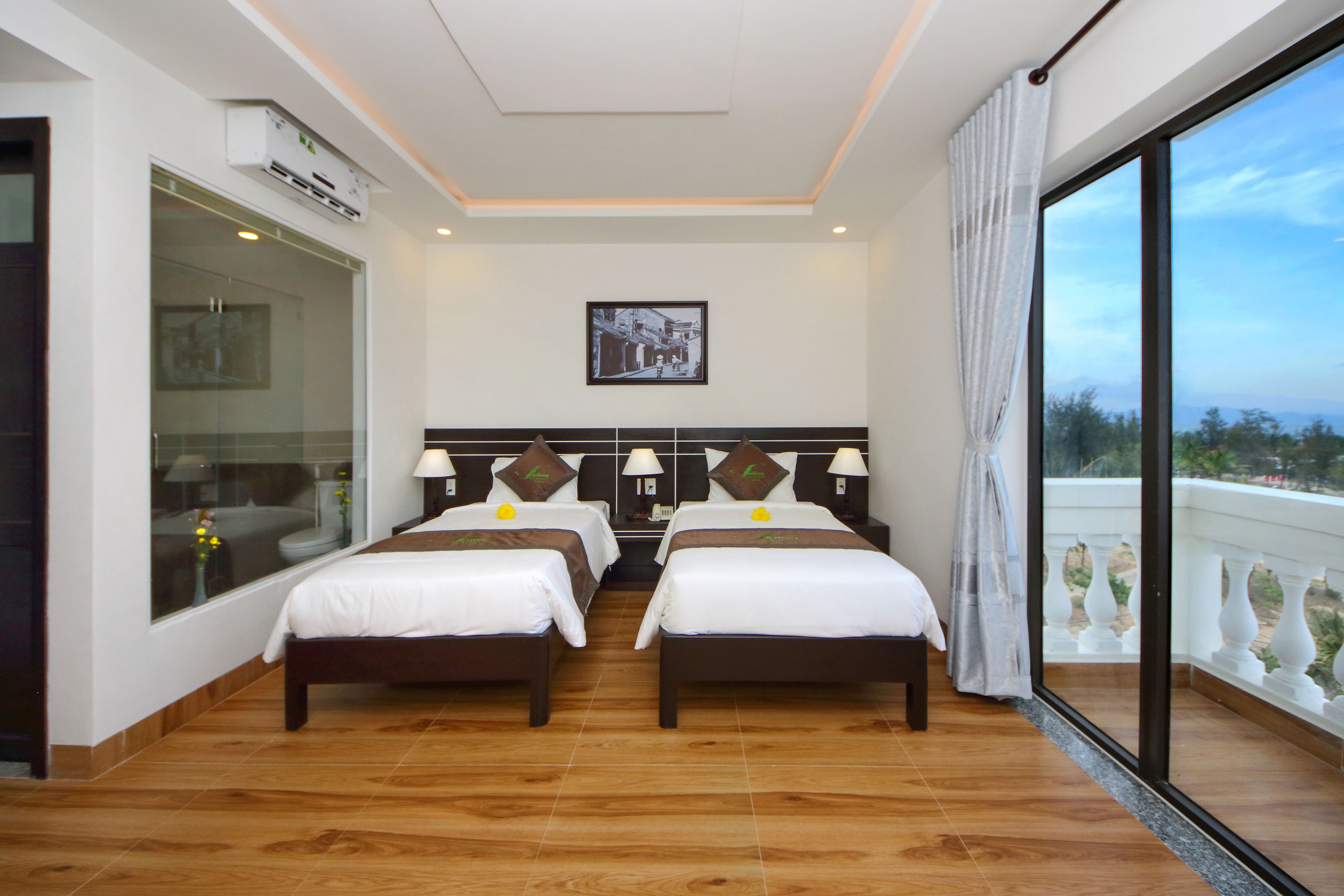 minibar, in-room safe, desk, soundproofing